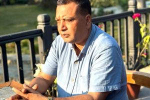 ‘३२ वर्षदेखि पर्या–पर्यटन प्रवर्द्धनमा रमाउँदै चितवनमा न्यौपाने’