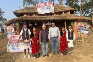 प्रधानमन्त्रीको उपस्थितिमा कुमाल समुदायले चितवनको गोलाघाटमा ‘माघे सक्राति’ मनाउदै