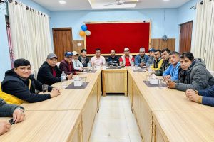 ड्राइभिङ स्कुल सञ्चालकले भने : सरकारले उपेक्षा गर्यो