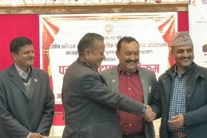 उवासंघको चुनावी रेसबाट बाहिरिए धिताल,(उद्योग तर्फ) उपाध्यक्षमा अशोक अधिकारीलाई सर्मथन