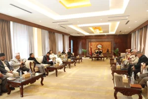संघीयता कार्यान्वयनका विषयमा प्रधानमन्त्रीको छलफल
