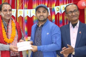 पत्रकार रिमालद्धारा प्रेस चौतारी चितवनको भवन निर्माण र कल्याणकारी कोषमा आर्थिक सहयोग