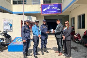 कामना सेवा विकास बैंकद्वारा प्रहरी प्रभाग बुढानिलकण्ठलाई गोप्रो हस्तान्तरण