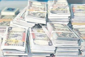 नारायणगढमा स्कुटरमा राखिएको ११ लाख रुपैँया चोरी