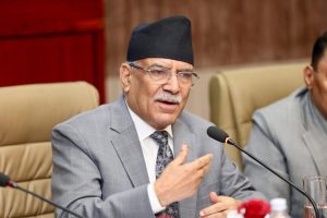 प्रधानमन्त्री प्रचण्डले विश्वासको मत लिँदै
