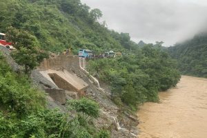 चितवनका सिडिओ भन्छन-त्रिशूलीमा हराईरहेको बस भेटिएको छैन