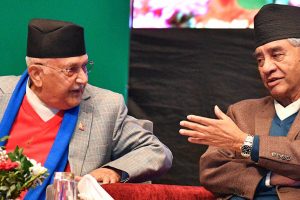 ओलीले सरकारको नेतृत्व पहिला गर्ने, प्रधानमन्त्रीको राजीनामा आउनेमा कांग्रेस–एमाले विश्वस्त