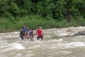 कालिकामा कयर खोलाले बगाएर एक जनाको मृत्यु