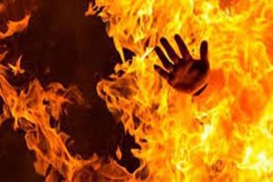 भरतपुरमा एक पुरुषले आफ्नै शरिरमा पेट्रोल खन्याए, उपचारको क्रममा मृत्यु