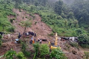 रामेछापको दोरम्बा पहिरोः छ जनाको मृत्यु, चार बेपत्ता