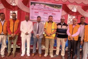 मधुमेह दिवसका अवसरमा गैंडाकोटमा निःशुल्क स्वास्थ्य परिक्षण