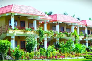 लगानी थप गरी ‘चार तारे लक्जरी’ बन्दै होटल जंगल क्राउन