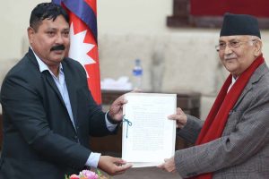 नारायणगढ-बुटवल सडकको ठेक्का तोडेर विकल्प खोज्न प्रधानमन्त्री ओलीको निर्देशन