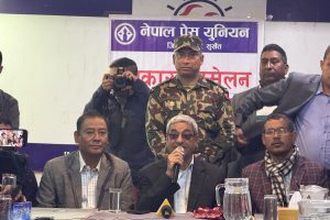 रवि लामिछाने माथिको अनुसन्धान प्रभावित बनाउन खोजियो- गृहमन्त्री लेखक
