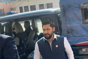 रविलाई रातारात पोखरा पुर्‍याइयो