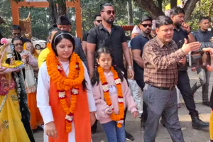 कथावाचिका देवी प्रतिभाद्वारा गौसंरक्षण केन्द्रको अवलोकन