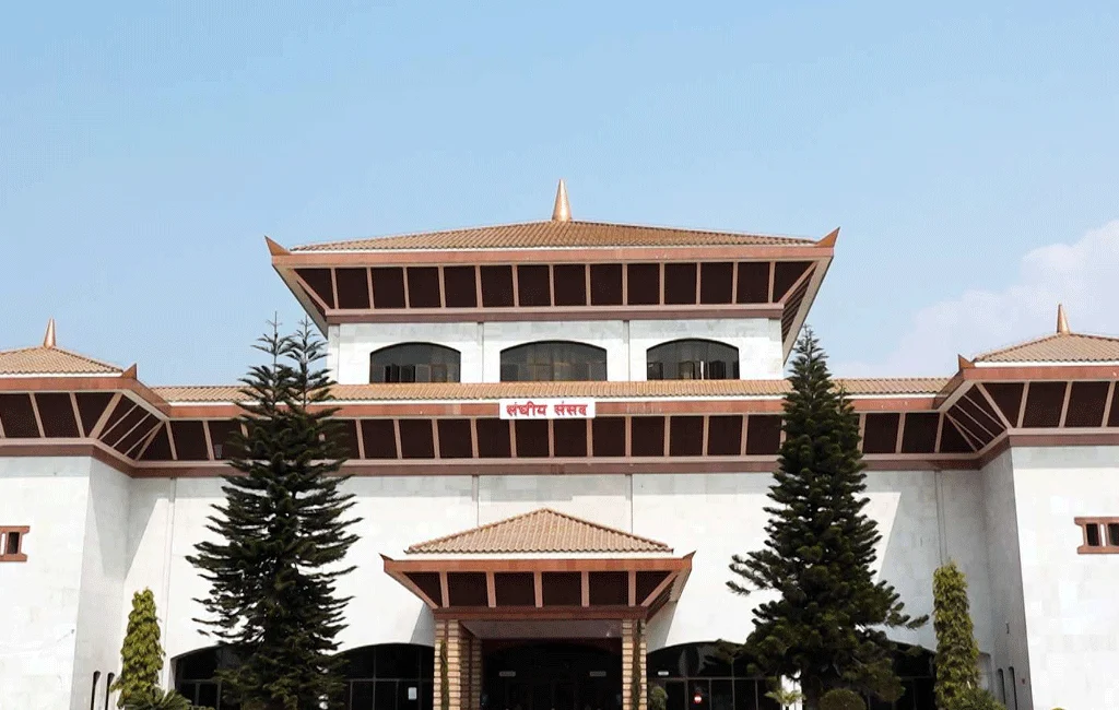 नयाँ सांसदको सेवा सुविधा: तलबदेखि घरभाडासम्म के–के पाउँछन्?