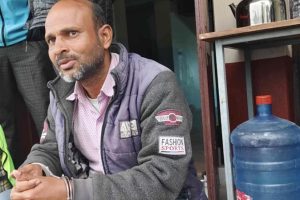 बेलुनमा हावा भर्ने कमलेशलाई दैनिक उपस्थित हुनेगरी छाड्न आदेश