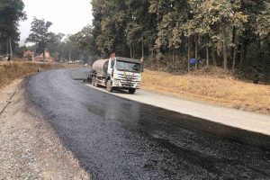 नारायणगढ–बुटवल सडकको पूर्वी खण्डमा कति भयो कालोपत्र ?