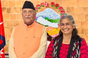 प्रधानमन्त्री ओली र निलम्बित एमाले नेतृ पाण्डेबीच ४५ मिनेट भेट