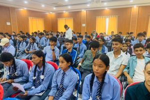 बालमैत्री नगरतर्फ गैँडाकोटको यात्रा: बालबालिकासँग खुला संवाद र मेयरको जवाफ