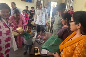 गैंडाकोट नगरको प्रेरणादायी पहल –  विशेष बालबालिकालाई शैक्षिक सामग्री सहयोग