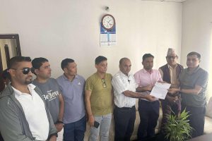 गैँडाकोटमा सडक तथा संरचना समस्या समाधान गर्न एमालेको ध्यानाकर्षण