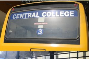 सेन्ट्रल कलेजको बसको ठक्करबाट चितवनमा मोटरसाइकल चालकको मृत्यु