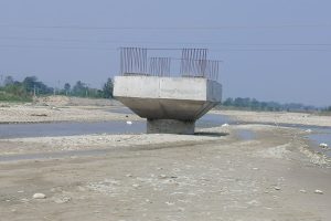 माडी–ठोरी सडकखण्डको पटारी खोलाको पुल ठेक्का रद्द, ठेकेदार सम्पर्कविहीन