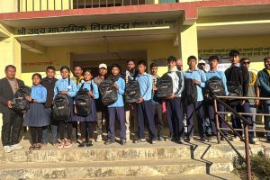 बुलिङटारमा रोटरीको सेवा: न्यानो कपडादेखि सुरक्षित पानीसम्म