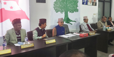 कांग्रेस केन्द्रीय कार्यसम्पादन समिति बैठक जारी