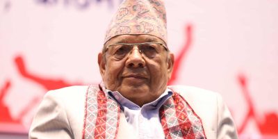 प्रचण्डले खोसे वामदेवको टिकट, भन्छन्– अन्तबाट चुनाव लड्दिनँ