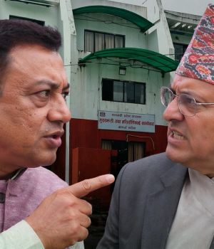 बागमतीका मुख्यमन्त्री र प्रमुख सचिवबीच नोकझोक, मन्त्रिपरिषद् बैठक प्रभावित