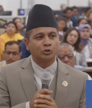 सदनमा एमालेको प्रश्न- प्रधानमन्त्रीले बालेनतन्त्र विकास गर्न खोज्नुभएको हो ?