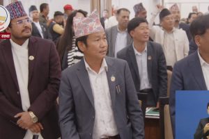 विपक्षी सांसदले संसद्‌मै मागे प्रधानमन्त्रीको राजीनामा