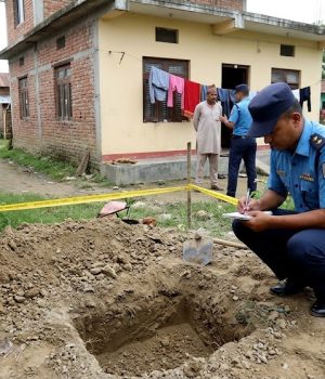 तनहुँमा ३१ दिनकी छोरीको खाल्डोमा पुरेर हत्या, आमा पक्राउ