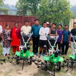 गैँडाकोट १८ मा ५०% अनुदानमा हाते ट्रयाक्टर र मिल वितरण