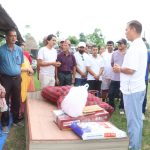 हात्ती पीडित परिवारलाई पूर्वमन्त्री पाण्डेद्वारा राहत वितरण